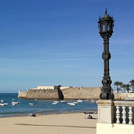 Playa De Invierno Кадис